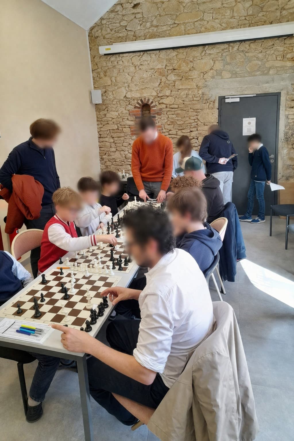 Illustration — Échecs et enfants : apprendre à réfléchir, persévérer et prendre confiance… en s'amusant